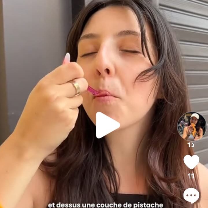 Contenu réseau sociaux Moustache