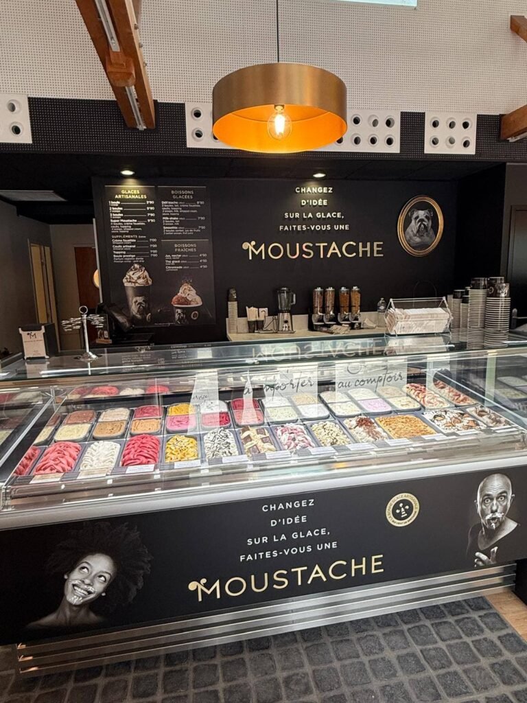 boutique Moustache du Mont-Saint-Michel